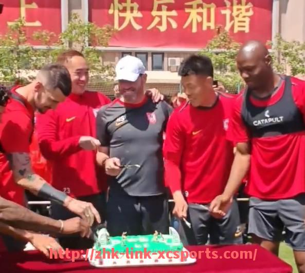 杏彩体育-世俱杯比赛暂停期间球员心理辅导方案及心理支持体系